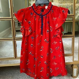Sienna sky red and blue floral flutter sleeve cut out top. Sz M